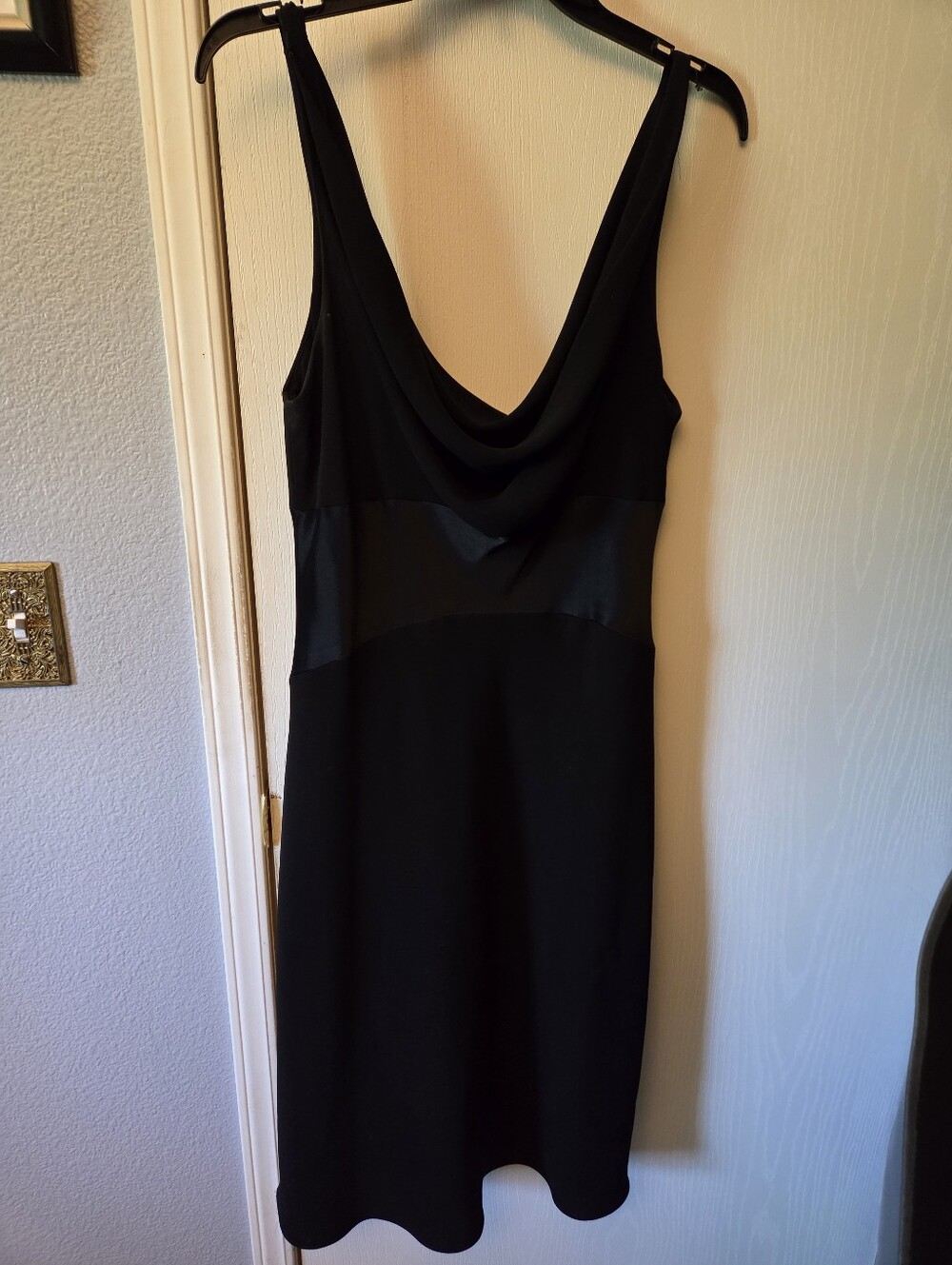 Jones New York Black V Cowl Neck Midi Dress